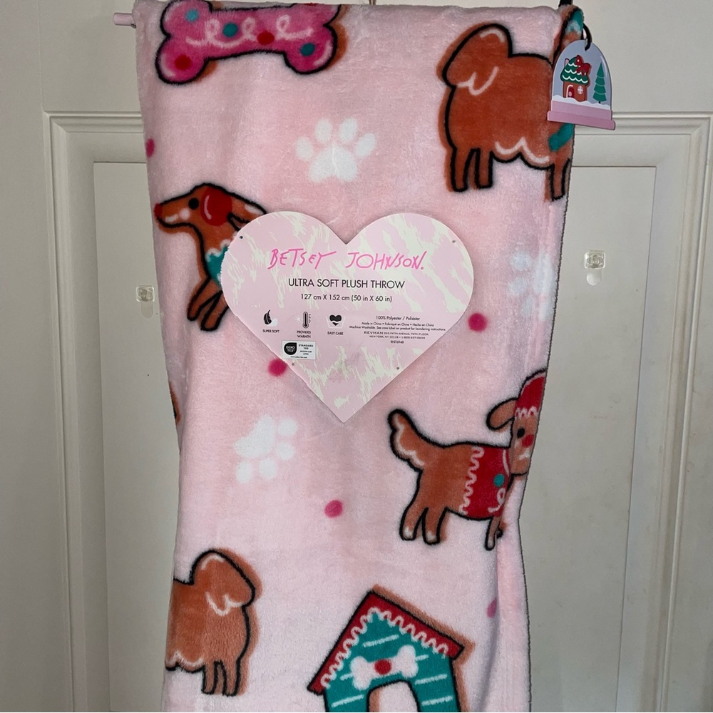 Betsey Johnson christma dog throw